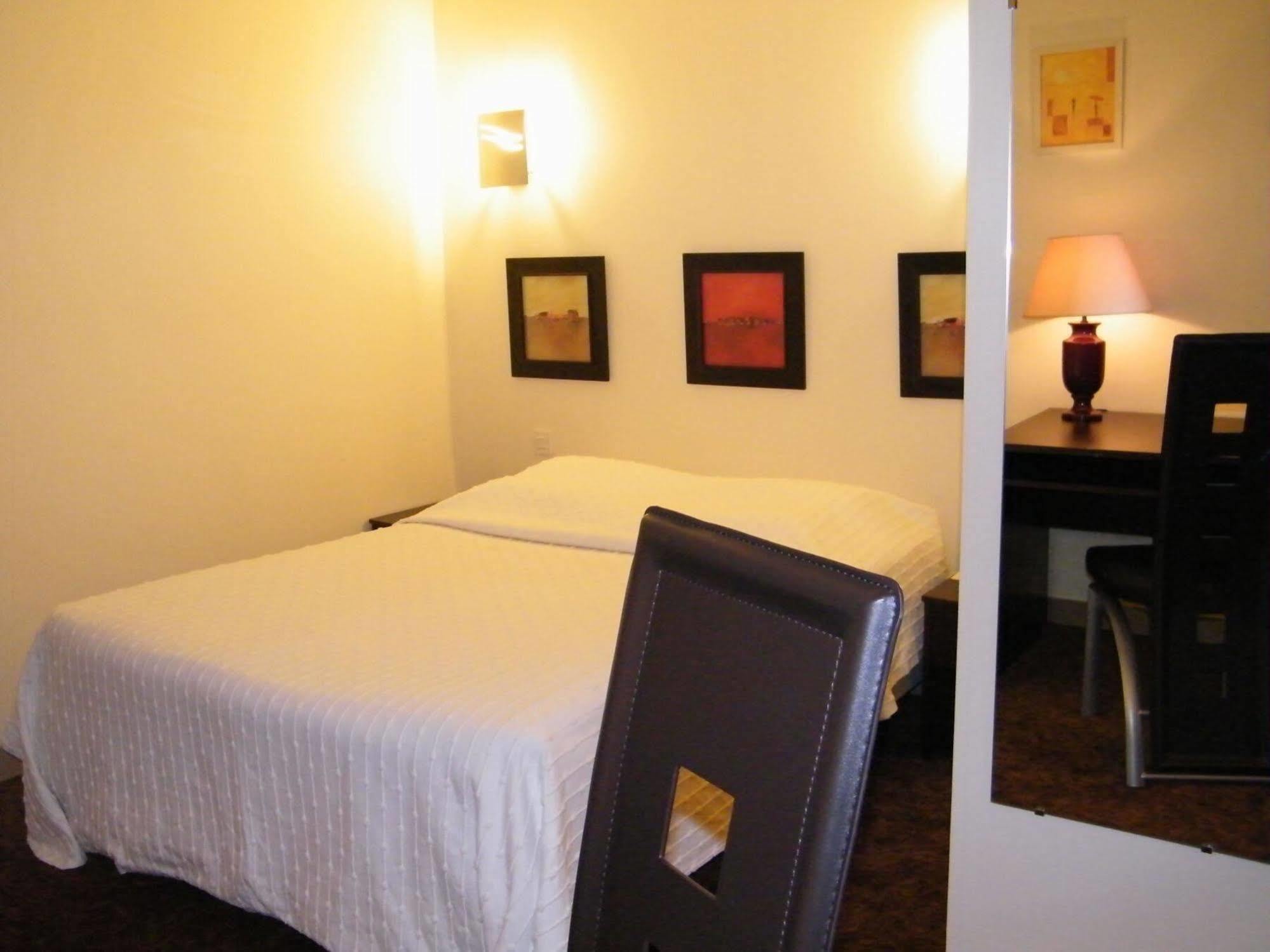 Auberge Saint Thegonnec מראה חיצוני תמונה